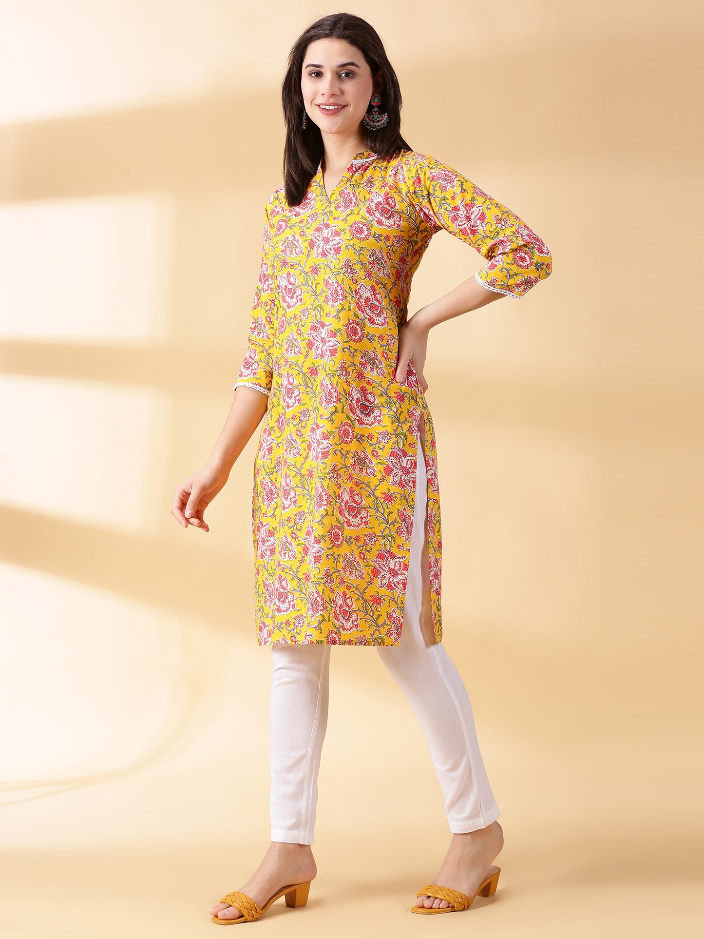 Women Cotton Floral Printed Kurta