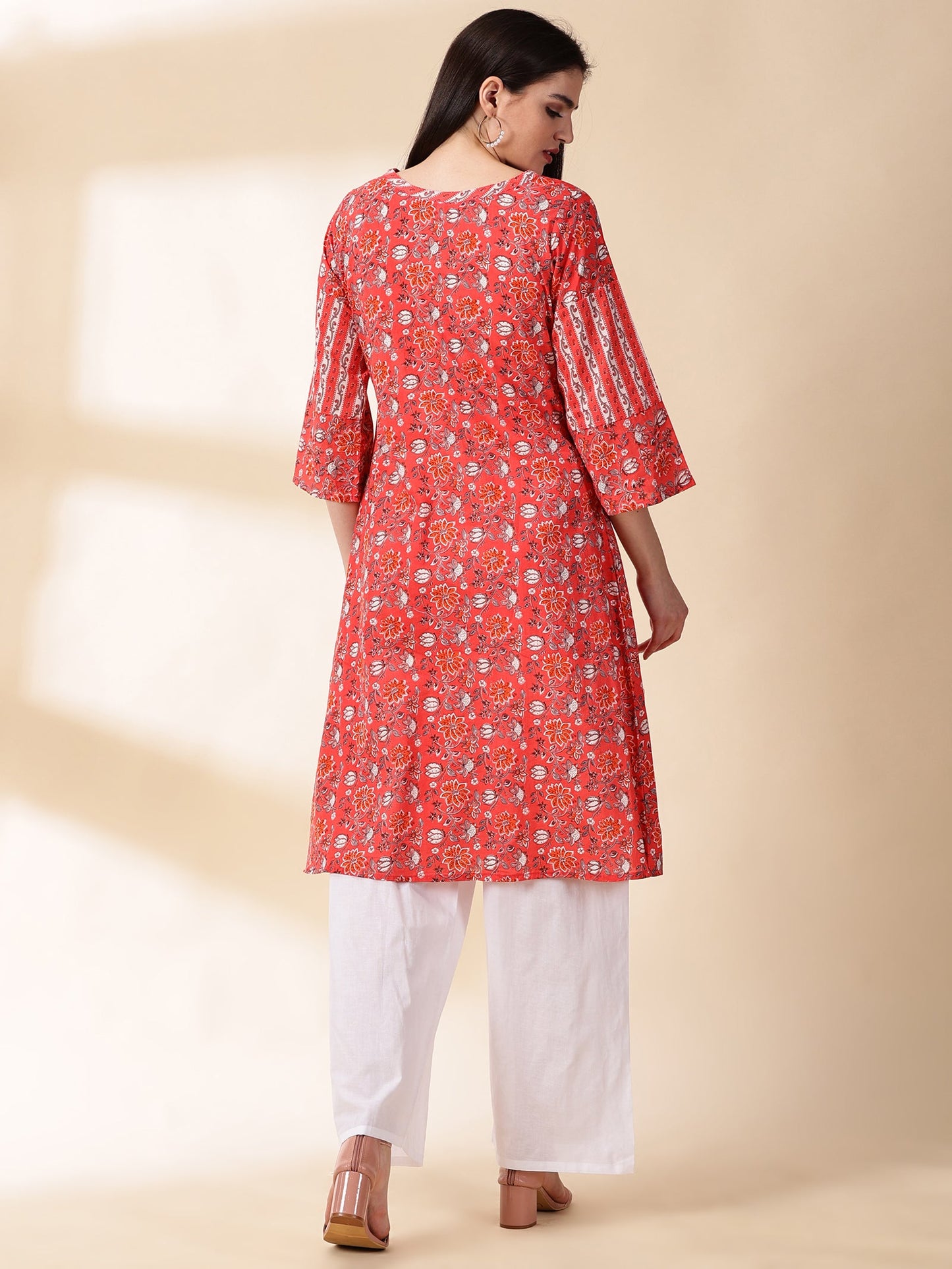 Women Pink Printed Cotton Kurta With Palazzos