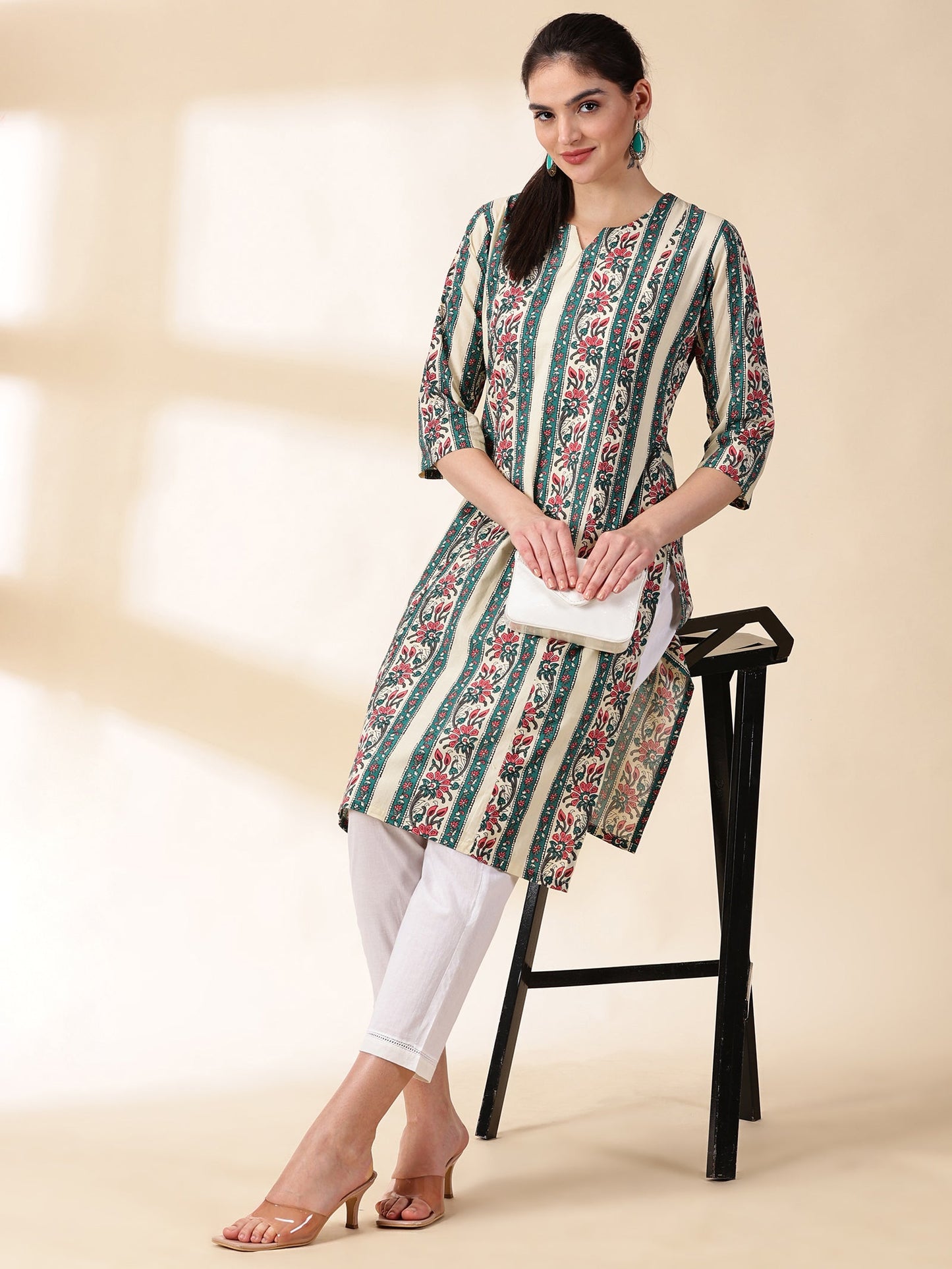 Women Green Printed cotton kurta With Pant