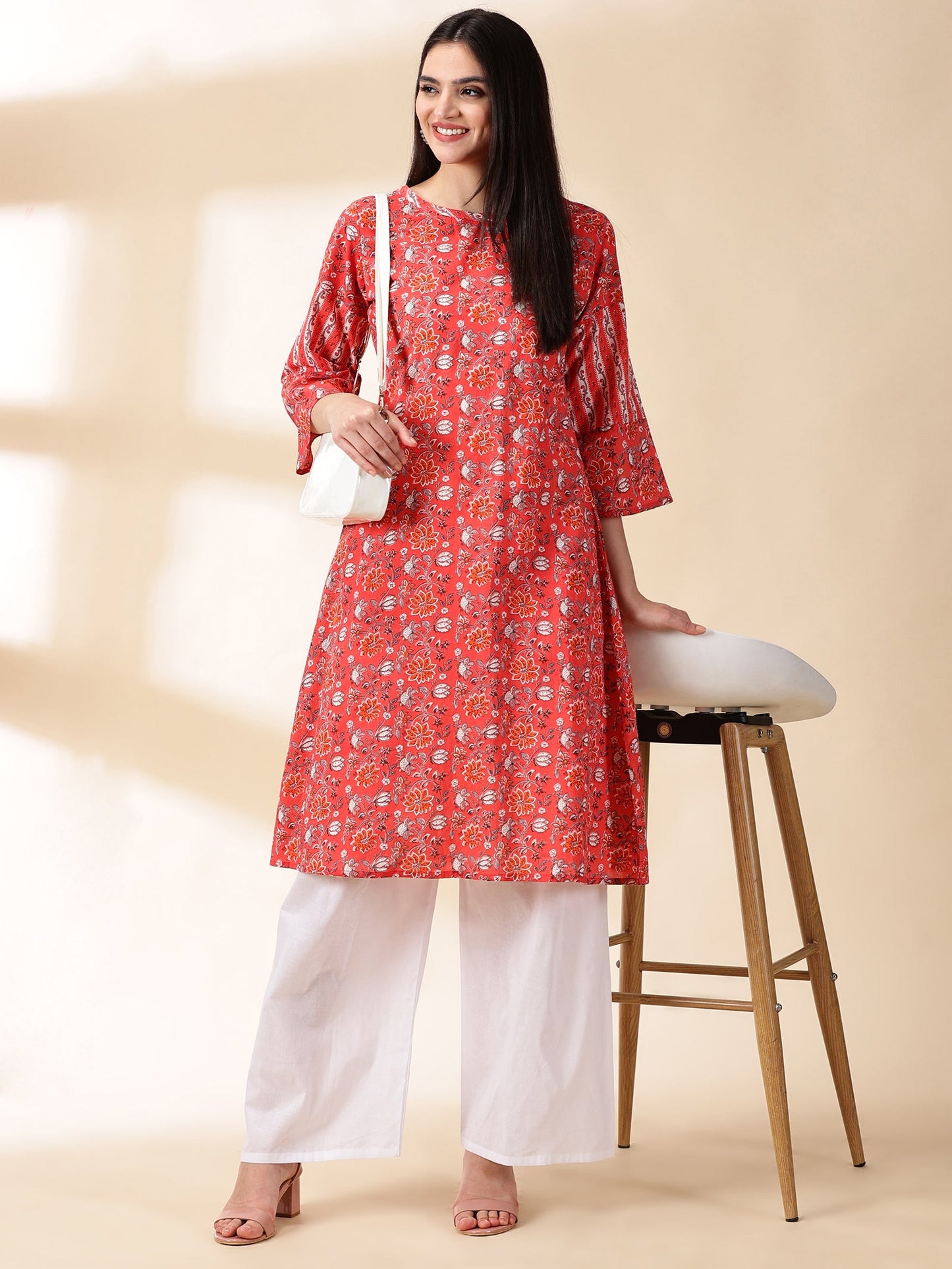 Women Pink Printed Cotton Kurta With Palazzos