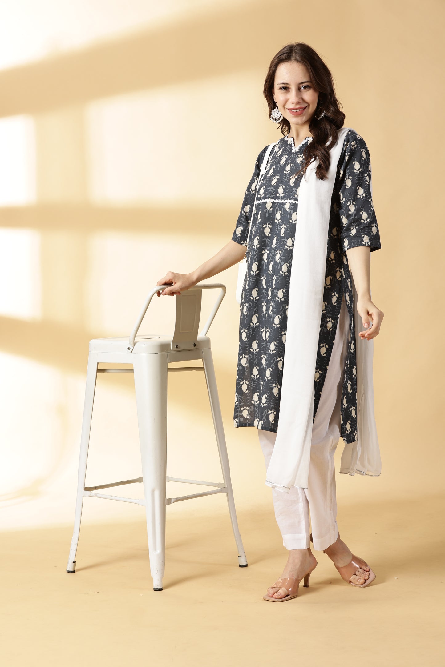 Women Grey Cotton Printed Kurta With Trouser & Dupatta