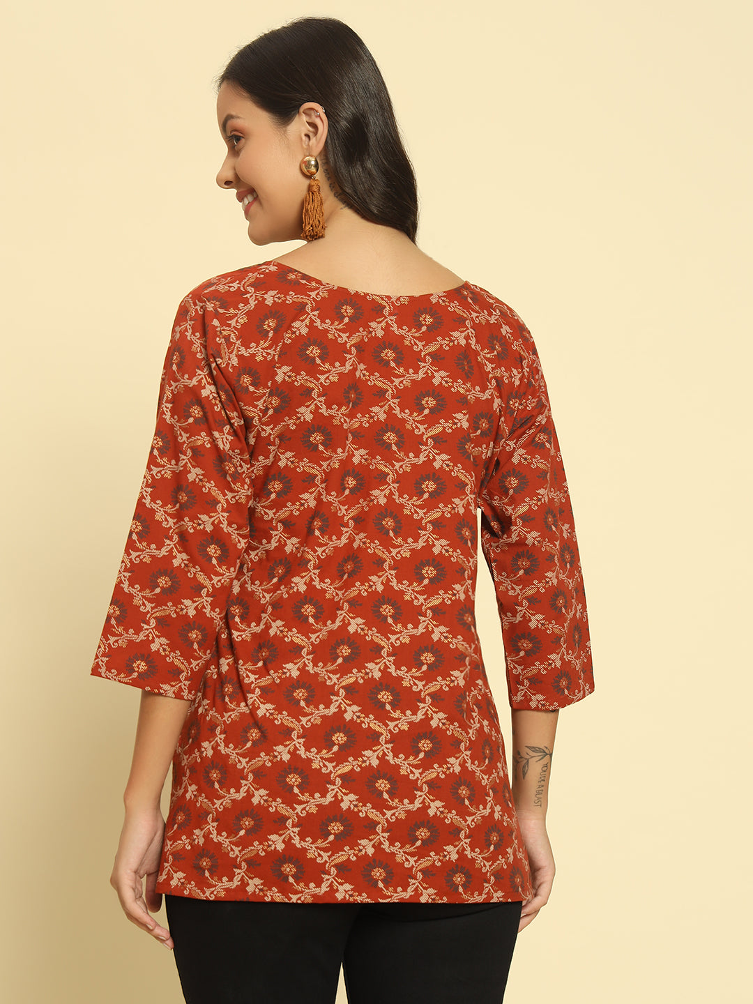 Women Brown Cotton Printed Straight Kurti