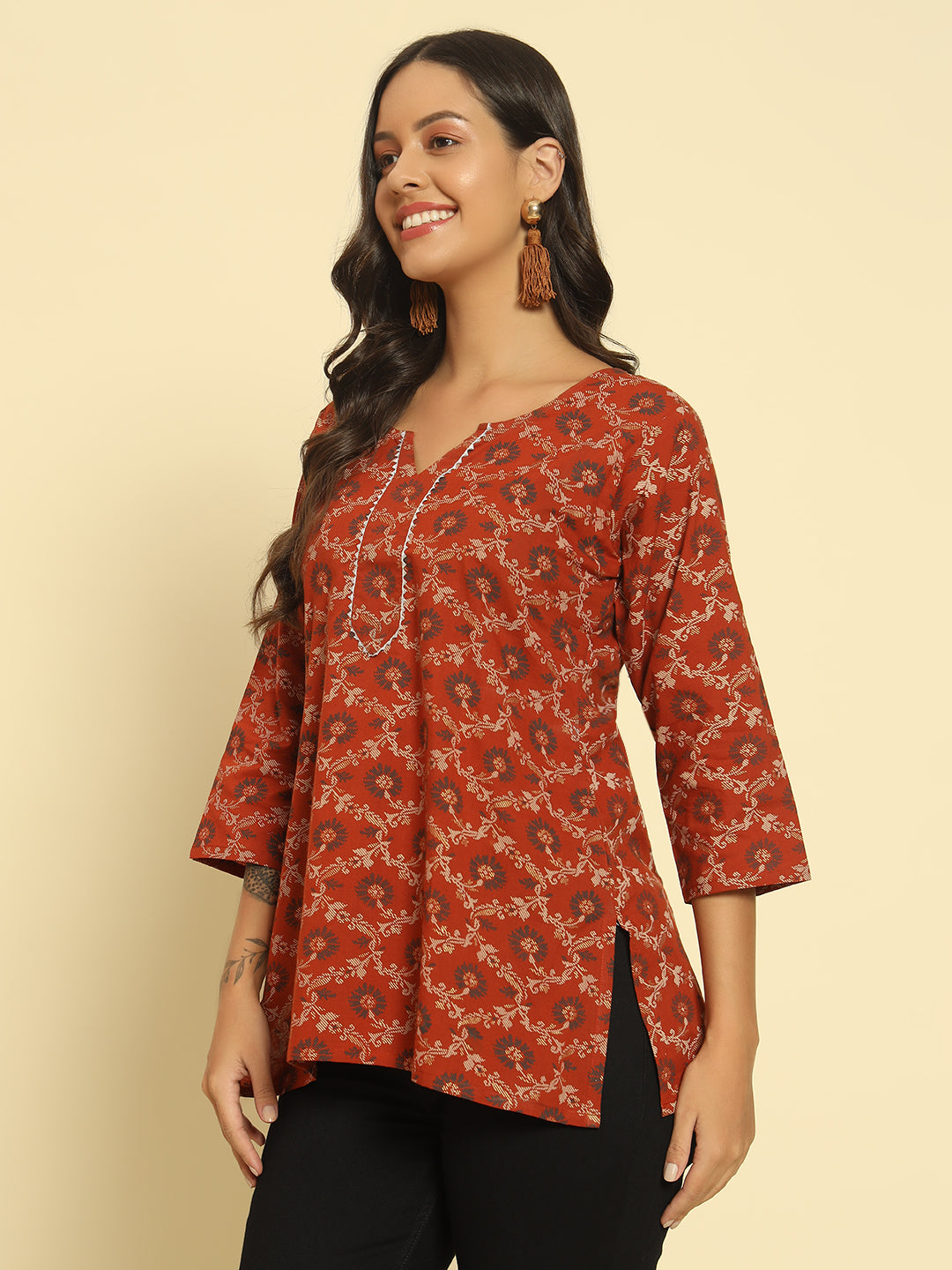 Women Brown Cotton Printed Straight Kurti