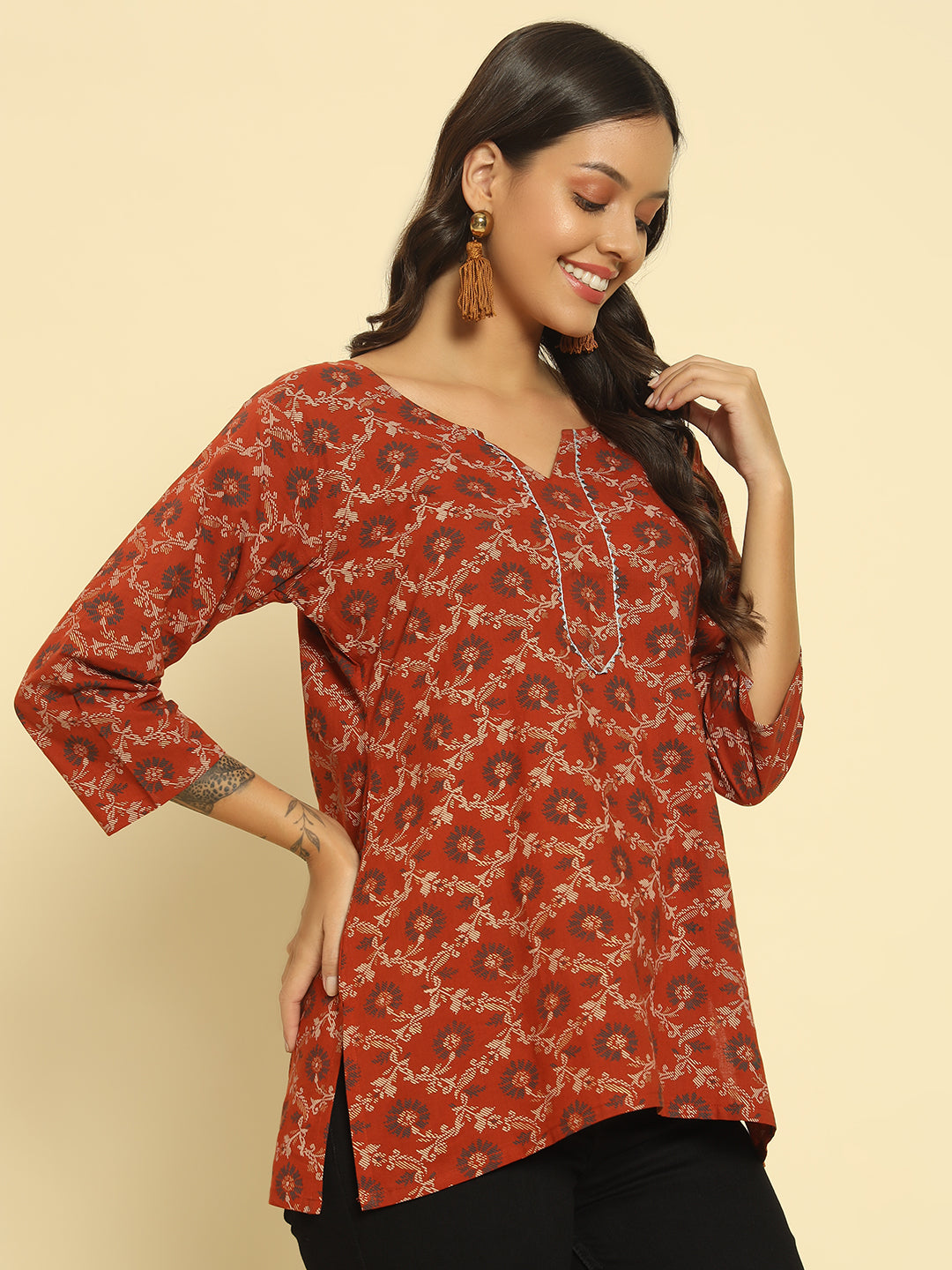 Women Brown Cotton Printed Straight Kurti